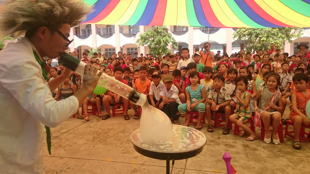 Chương Trình "Thắp Sáng Ước Mơ Thiếu Nhi Việt Nam" - Năm 2016